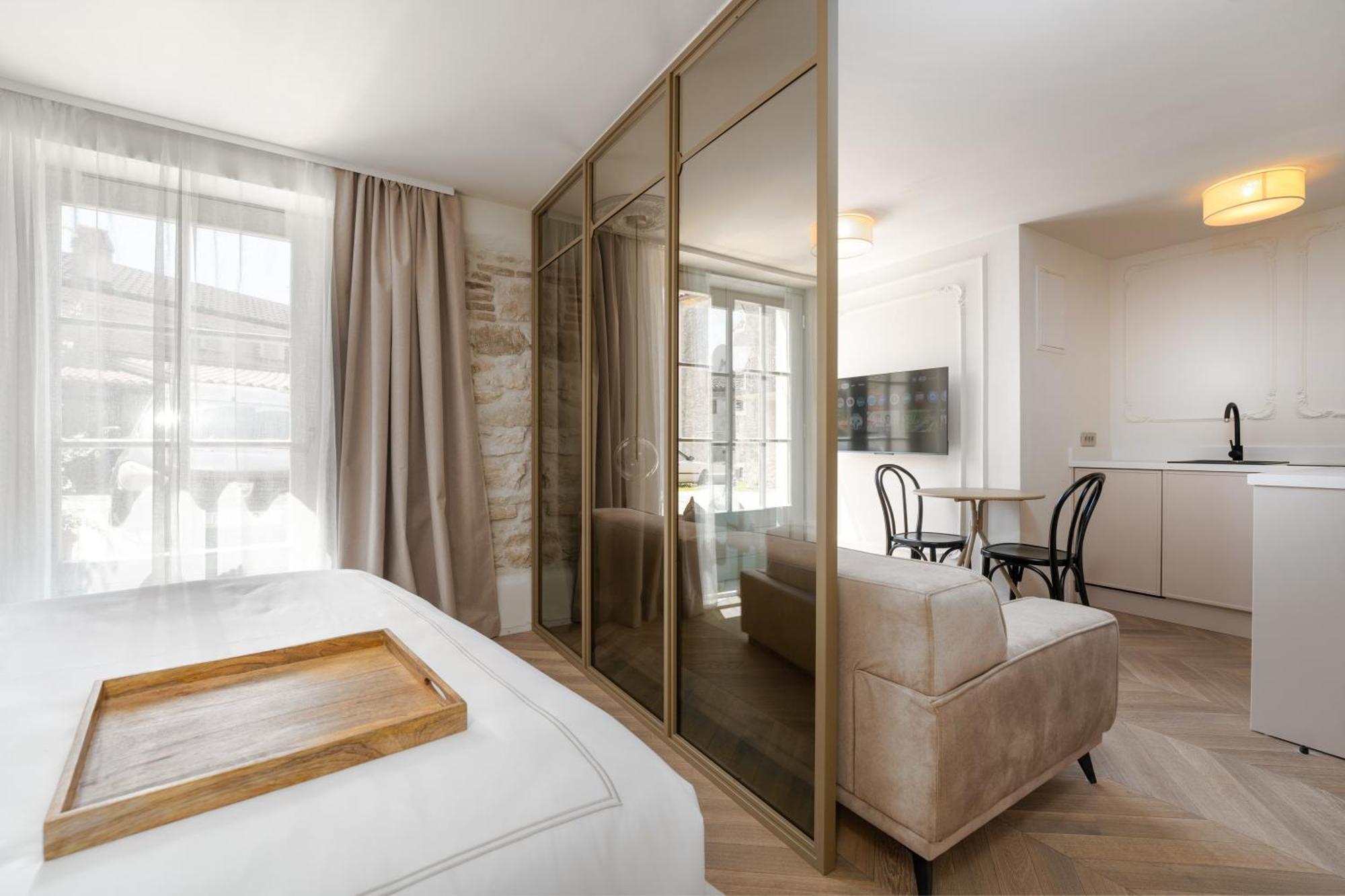 Silent Stone Apartment Врсар Екстер'єр фото